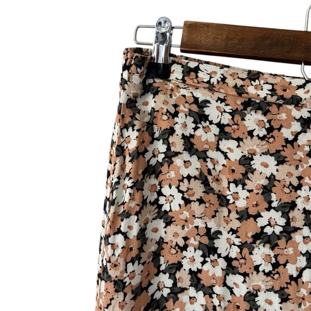 NWOT Urban Romantics Black Pink Floral Wrap Skirt Size Small - Picture 4 of 10